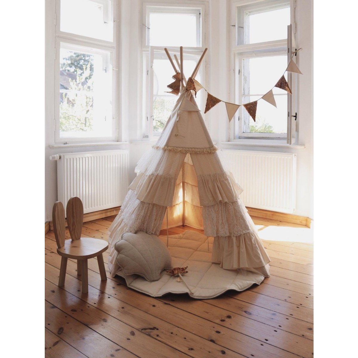 Set "Shabby Chic" tipi met ruches en bladmatten "White".