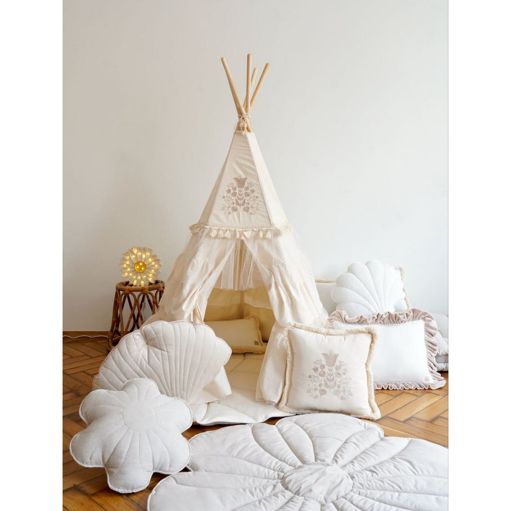 Boho Style Tipi Tent with Mat