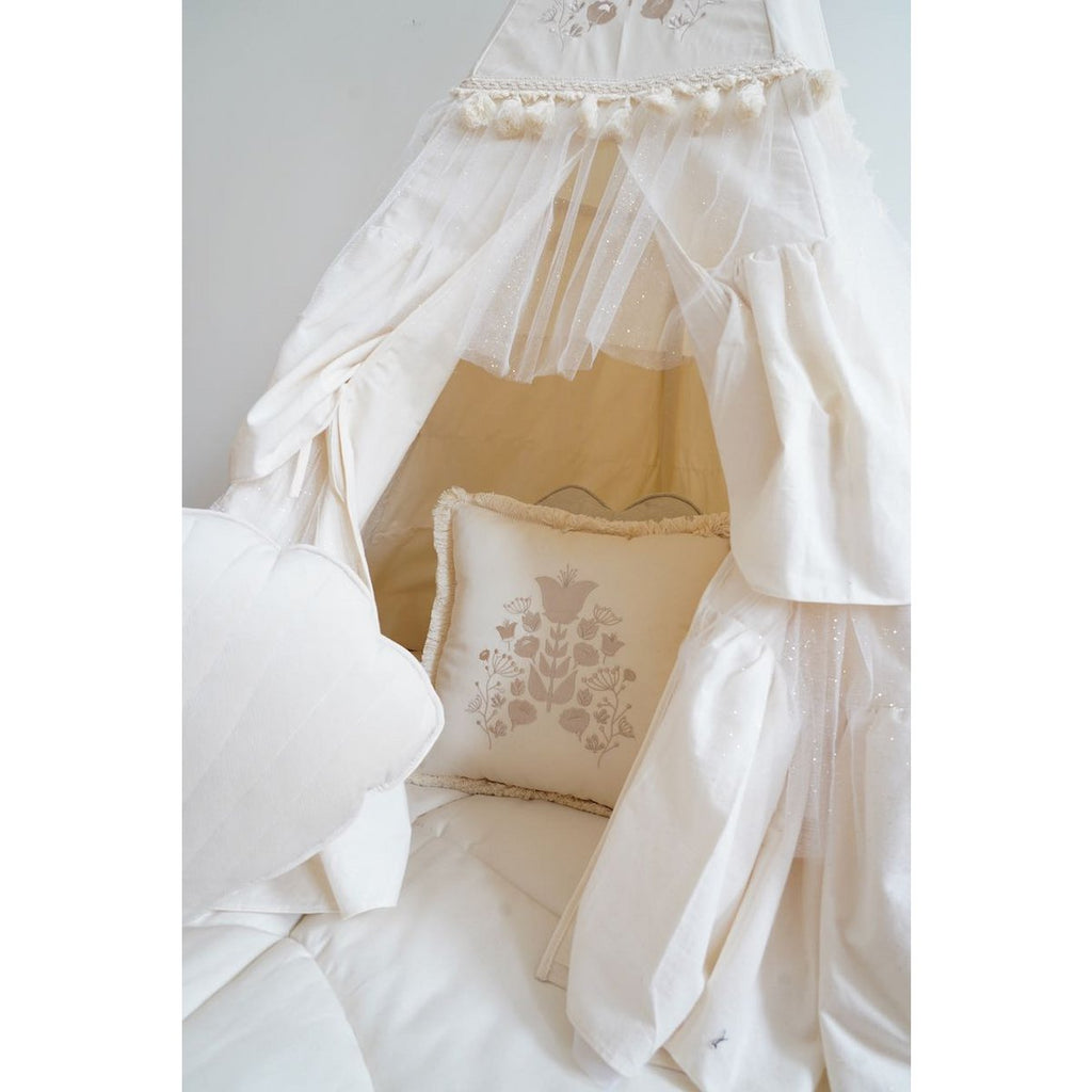 Boho Style Tipi Tent with Mat