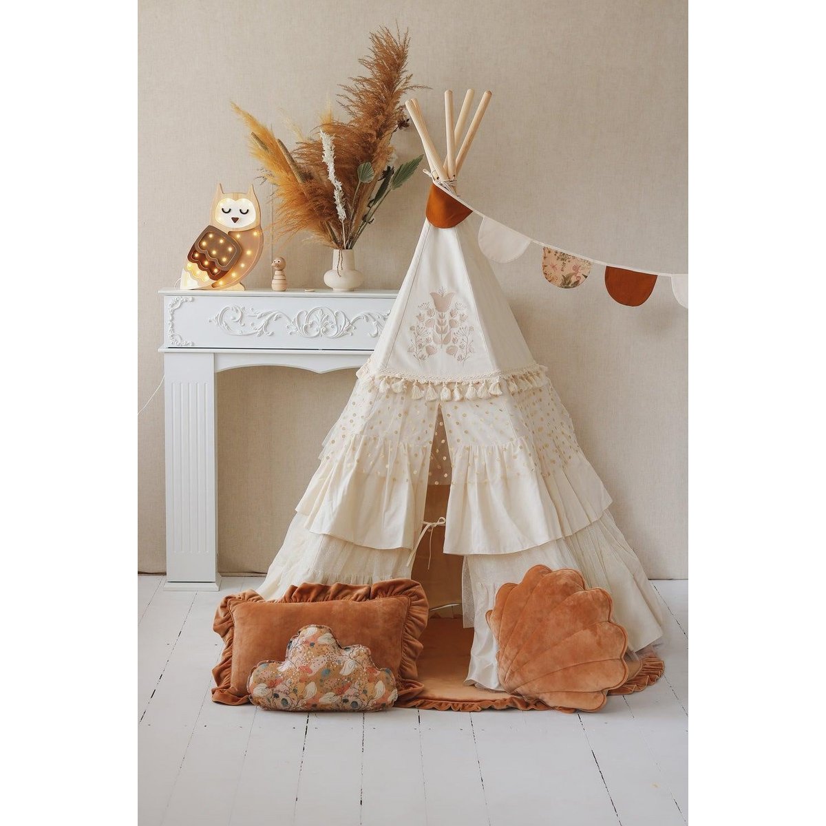 Boho Style Tipi Tent with Mat